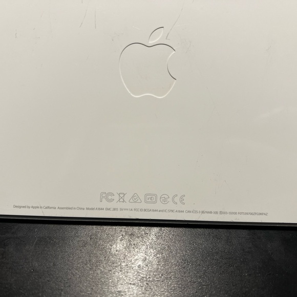 Apple Magic Keyboard 2nd Gen - A1644 EMC 2815 - Picture 5 of 6